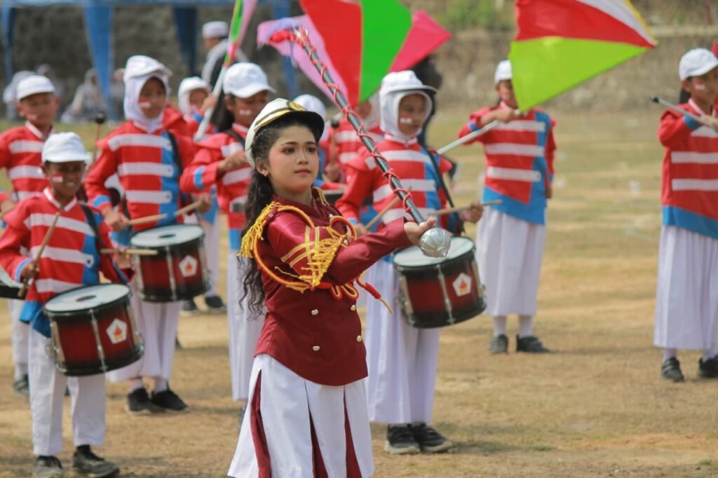 Mayoret Drumband Dharmagita yang tampil penuh percaya diri.